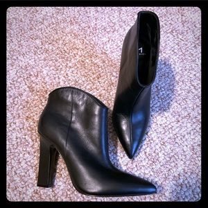 Marc fisher LTD booties NWOT